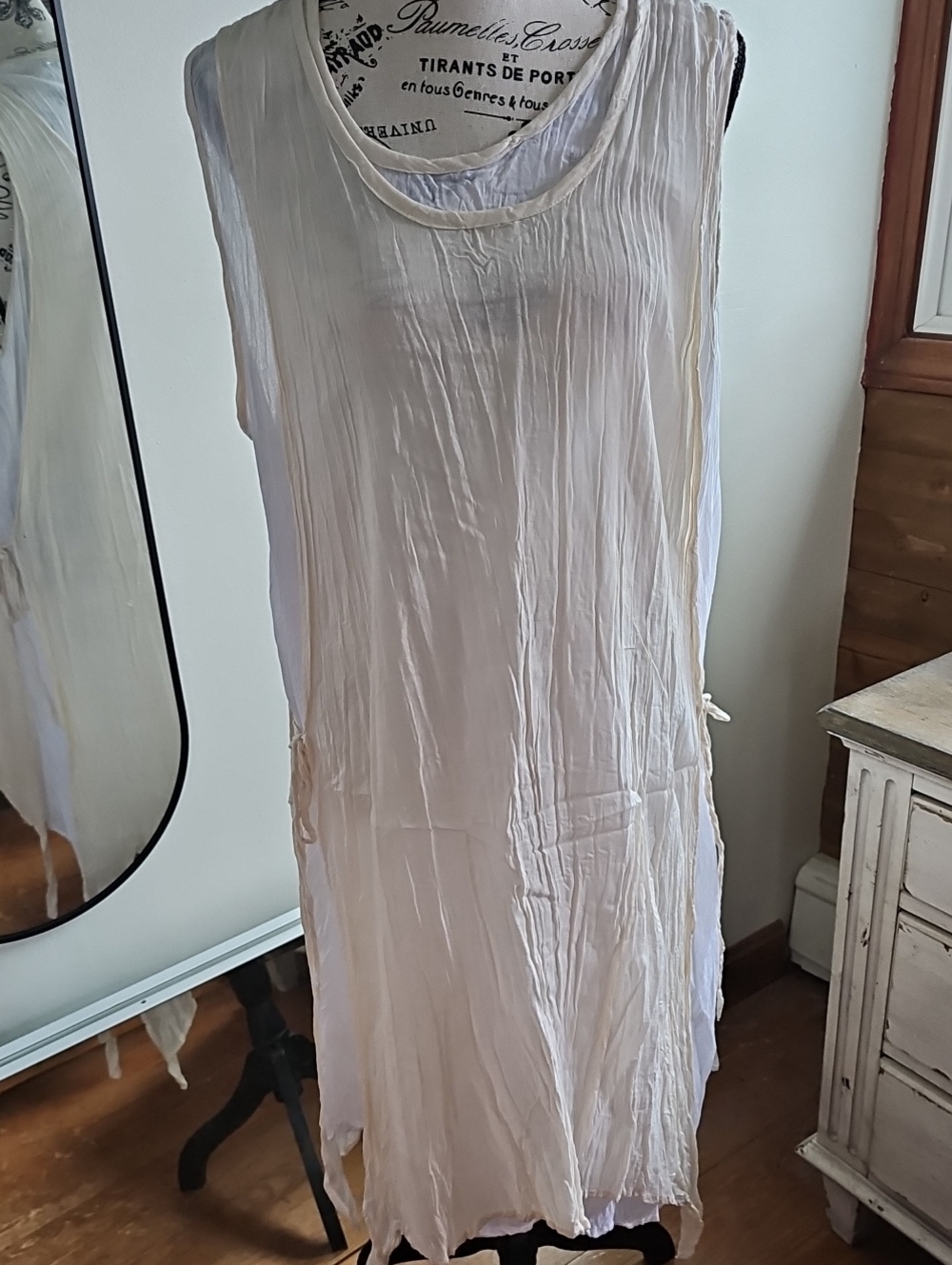 TC Cream Sleeveless Crinkled Midi Dress